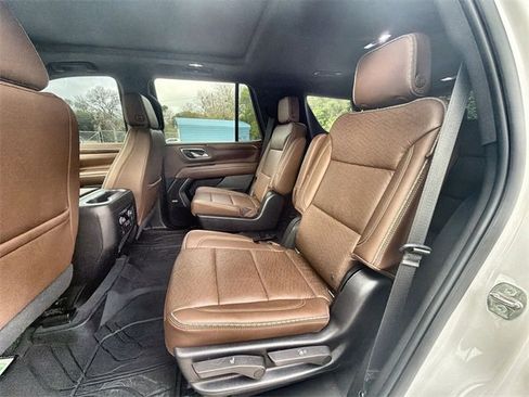 Certified 2022 Chevrolet Tahoe High Country w/ Premium Package image 24