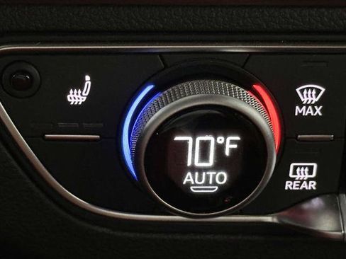 Used 2023 Audi Q5 2.0T Premium w/ Convenience Package AWD/4WD image 29