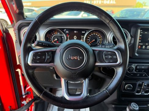Used 2020 Jeep Wrangler Unlimited Sahara w/ Cold Weather Group AWD/4WD image 19