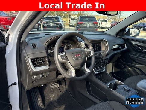 Used 2022 GMC Terrain SLE image 13