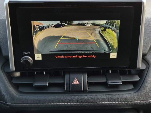 Used 2025 Toyota RAV4 LE AWD/4WD image 16