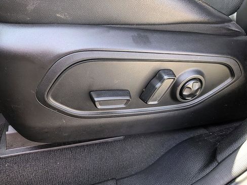 Used 2024 Jeep Grand Cherokee L Altitude image 12