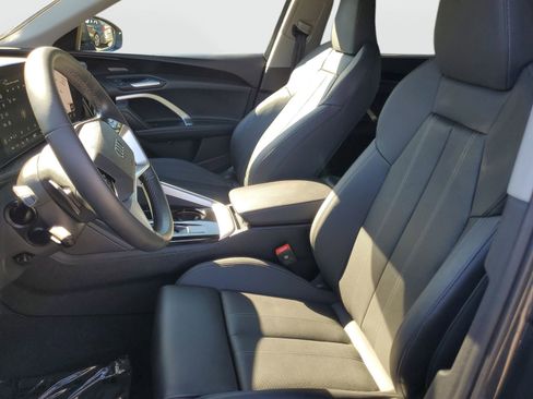 Used 2025 Audi Q5 Premium Plus w/ Premium Plus image 19