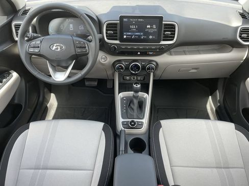 New 2026 Hyundai Venue SEL FWD image 17