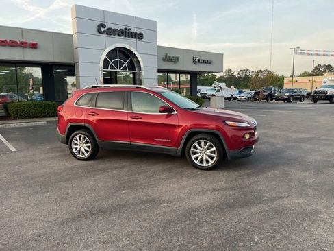 Used 2016 Jeep Cherokee Limited FWD image 2