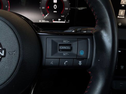 Used 2026 Nissan Kicks SR FWD image 38