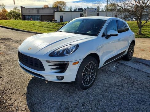 Used 2017 Porsche Macan S image 2