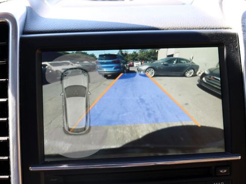 Used 2015 Porsche Cayenne S w/ Premium Package image 23