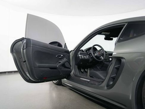 Used 2024 Porsche 718 Cayman S RWD image 14