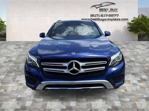 Used 2018 Mercedes-Benz GLC 300 4MATIC image 2