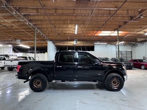 Used 2016 Ford F150 XLT w/ Equipment Group 302A Luxury image 4