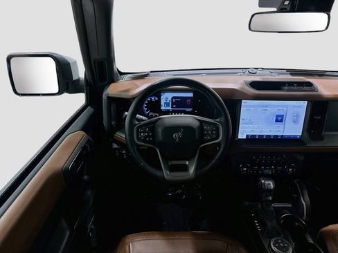 Used 2024 Ford Bronco Outer Banks AWD/4WD image 21