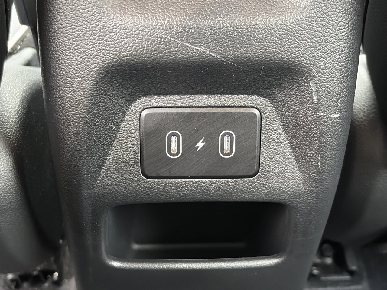 Used 2025 Hyundai Venue Limited FWD image 19