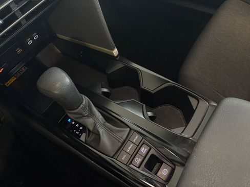 Used 2025 Toyota Camry LE image 40