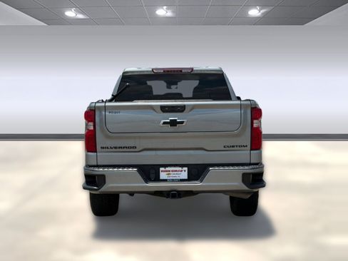 Used 2024 Chevrolet Silverado 1500 Custom w/ Turbomax Blackout Package RWD image 10