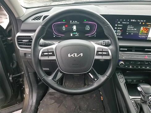 Used 2023 Kia Telluride S w/ S Sunroof Package image 13
