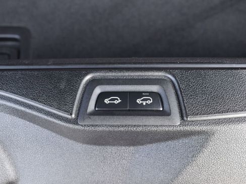 Used 2019 BMW X7 xDrive50i w/ M Sport Package image 33