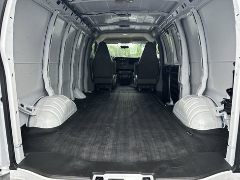 Certified 2023 Chevrolet Express 2500 w/ Driver Convenience Package image 21