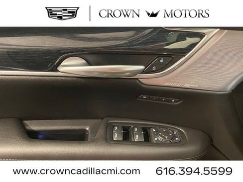 Certified 2024 Cadillac XT5 Premium Luxury w/ Technology Package AWD/4WD image 18