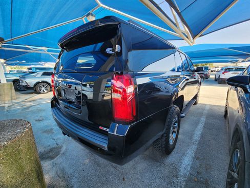 Used 2017 Chevrolet Suburban LT AWD/4WD image 4