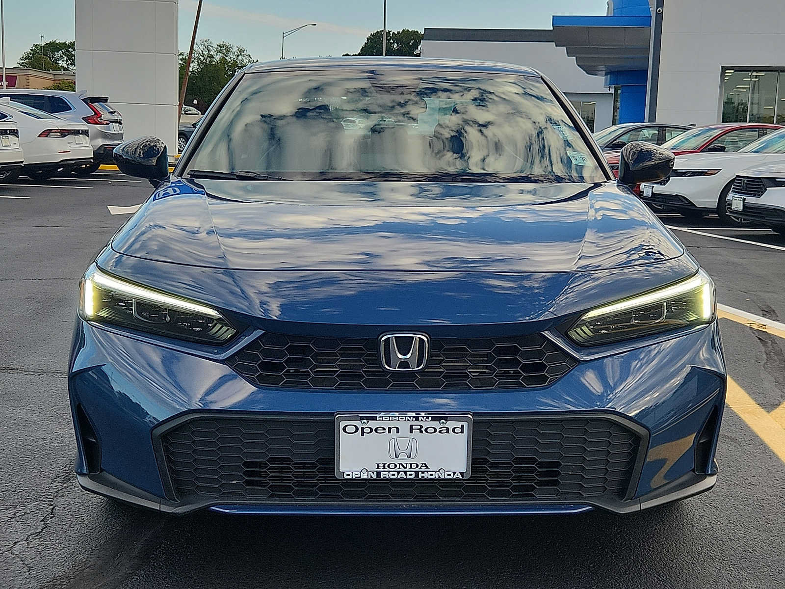 Used 2025 Honda Civic Sport image 2