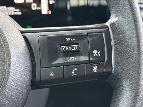 Used 2025 Nissan Kicks SV image 26