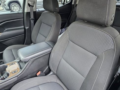 Used 2020 GMC Acadia SLE w/ Driver Convenience Package image 16