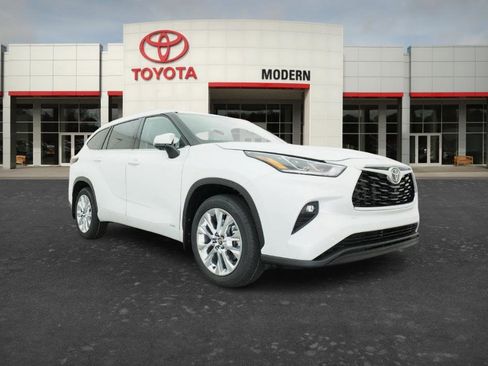 New 2026 Toyota Highlander Limited AWD/4WD image 14