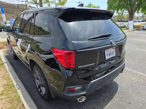 Used 2023 Honda Passport EX-L image 2