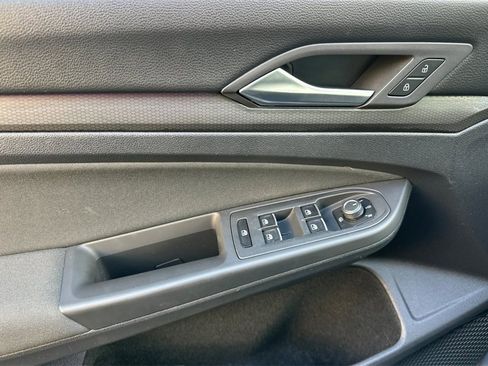 Used 2022 Volkswagen GTI S image 11