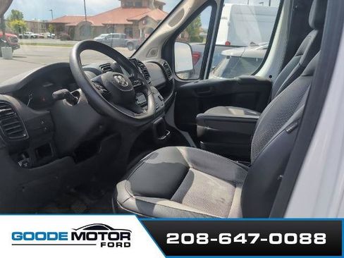 Used 2023 RAM ProMaster 2500 FWD image 5