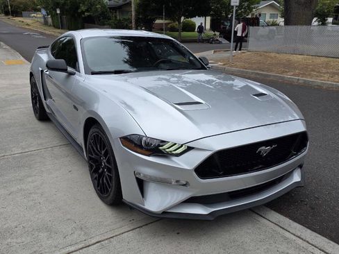 Used 2019 Ford Mustang GT w/ Equipment Group 301A image 3