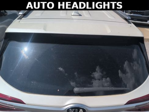 Used 2021 Kia Seltos S FWD image 4