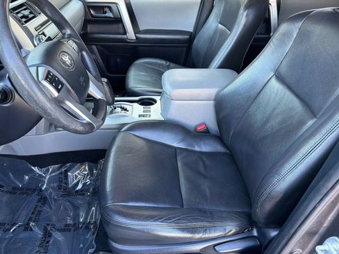 Used 2013 Toyota 4Runner SR5 RWD image 5