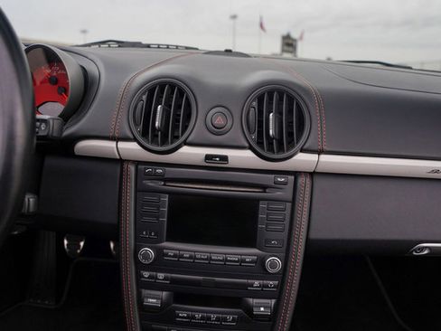 Used 2012 Porsche Boxster Spyder image 28