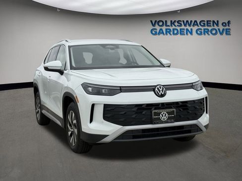 New 2025 Volkswagen Tiguan S image 3