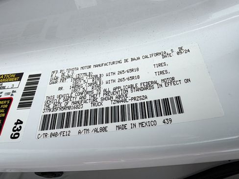 Used 2024 Toyota Tacoma TRD Sport w/ TRD Sport Upgrade Package RWD image 30