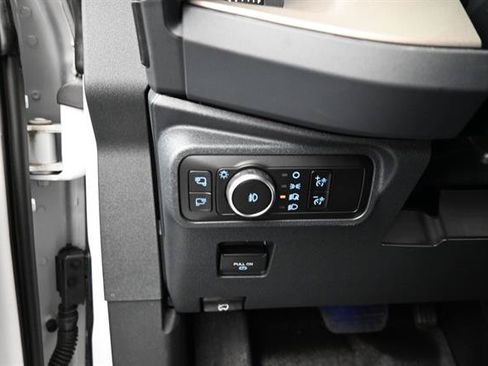 Used 2025 Ford Bronco Outer Banks AWD/4WD image 7