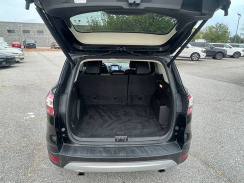 Used 2018 Ford Escape Titanium FWD image 9