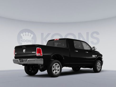 Used 2014 RAM 2500 Laramie w/ Black Appearance Group AWD/4WD image 4