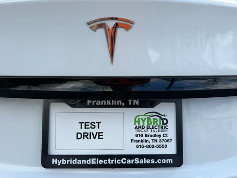 Used 2022 Tesla Model S Standard Range image 3