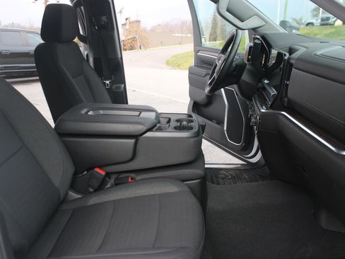 Used 2025 Chevrolet Silverado 2500 LT w/ Convenience Package image 37