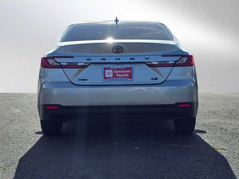 Used 2025 Toyota Camry LE w/ Convenience Package image 4