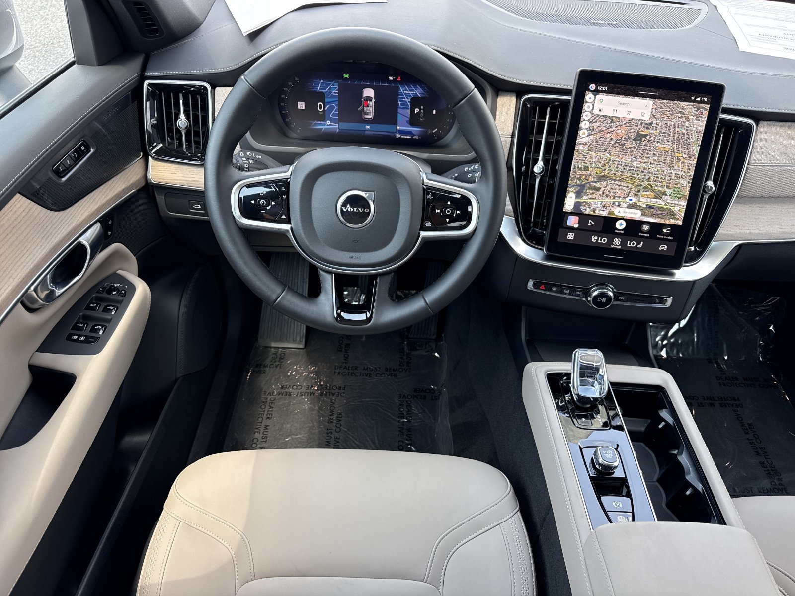 Certified 2026 Volvo XC90 B6 Plus AWD/4WD image 15