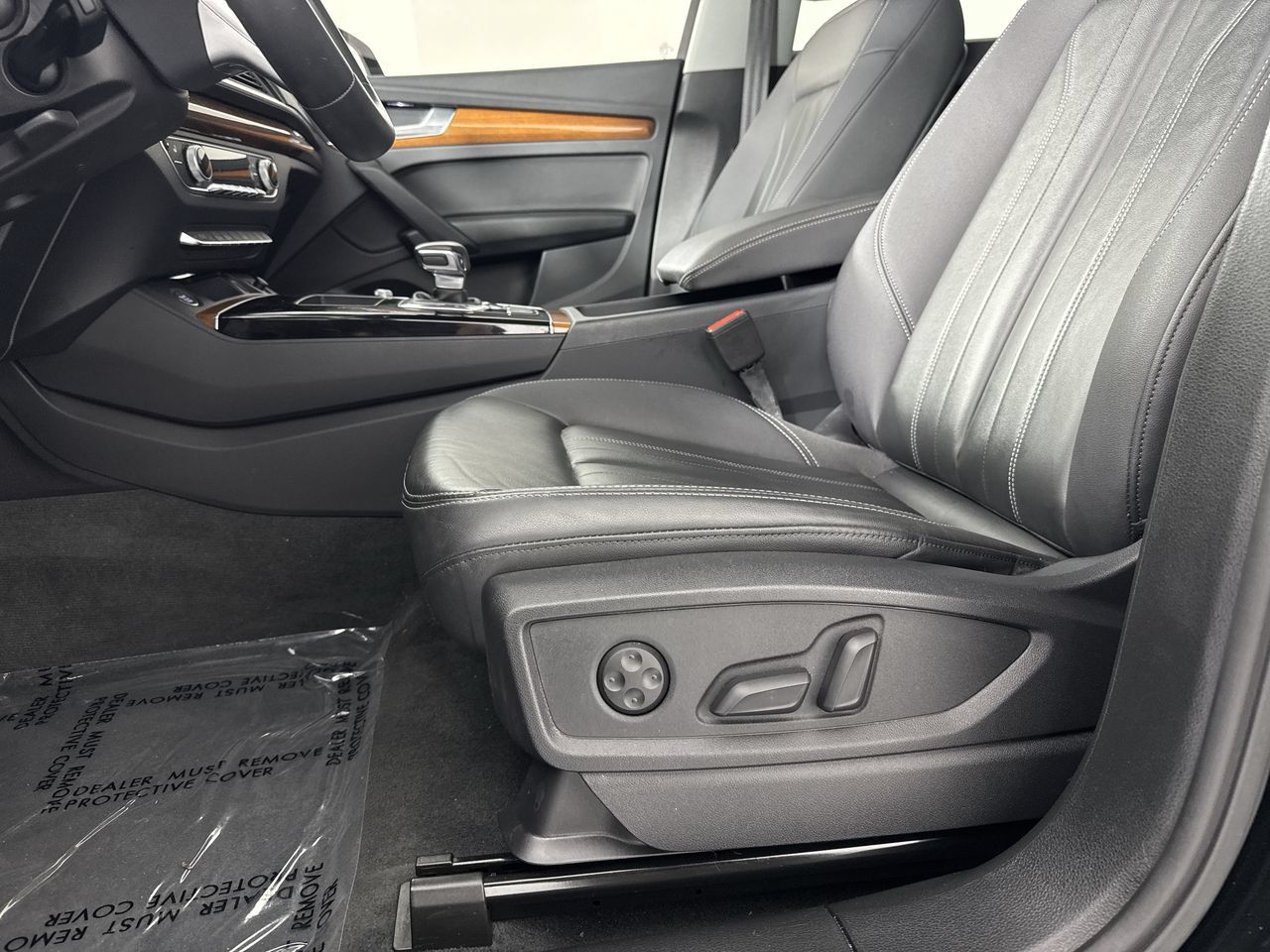Used 2023 Audi Q5 2.0T Premium w/ Convenience Package AWD/4WD image 28