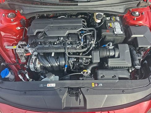 Used 2023 Hyundai Elantra SEL w/ Convenience Package image 10