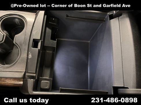 Used 2020 Chevrolet Suburban LT AWD/4WD image 26