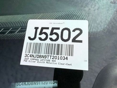 New 2026 Jeep Compass Latitude image 36