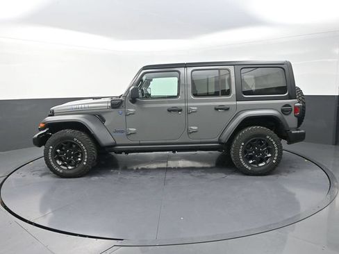 Used 2023 Jeep Wrangler Unlimited w/ Cold Weather Group AWD/4WD image 7