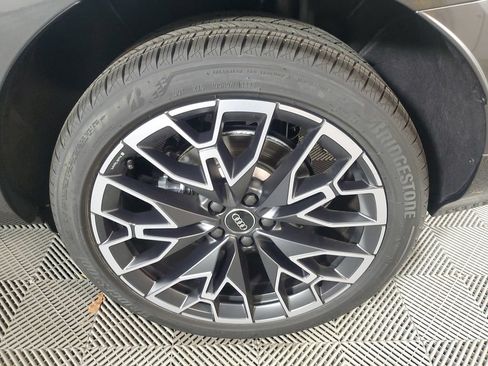 New 2026 Audi Q3 quattro 2.0T AWD/4WD image 11